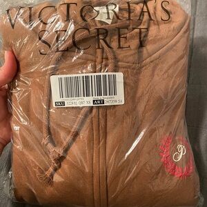 🚫Sold🚫Ivy fleece zip up sweatshirt Victoria’s Secret pink